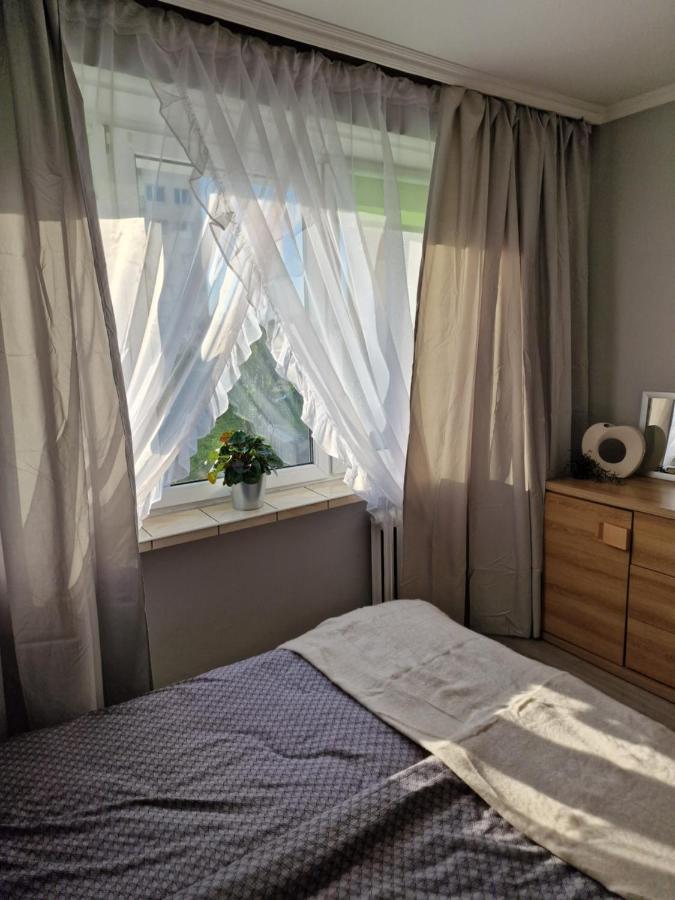 Apartament - 2 Pokoje W Lodzi - Blisko Atlas Arena, Zoo, Centrum, Piotrkowska Luaran gambar